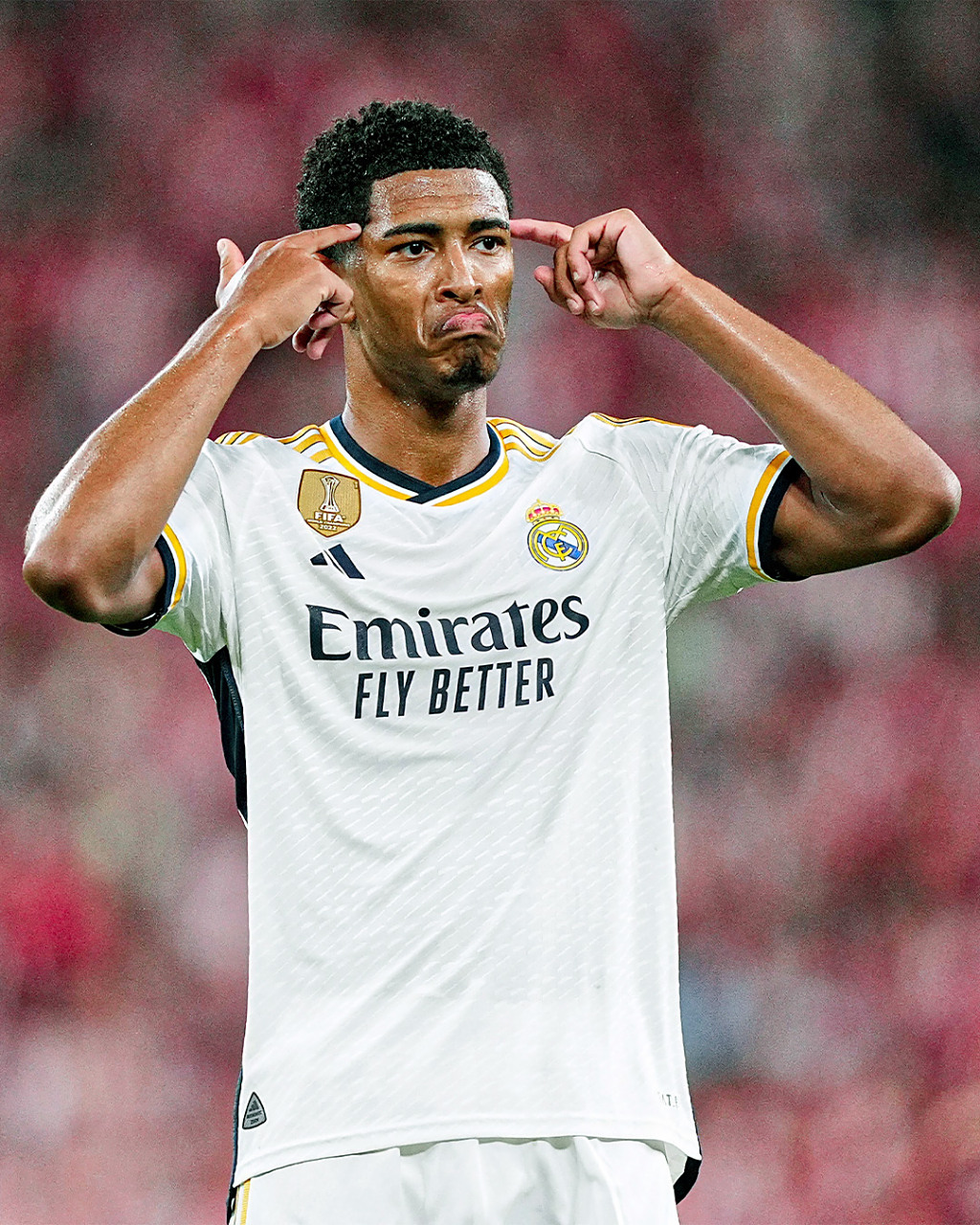 里夫斯：看到詹姆斯在场上全速奔跑，这会促使你跟上他的步伐