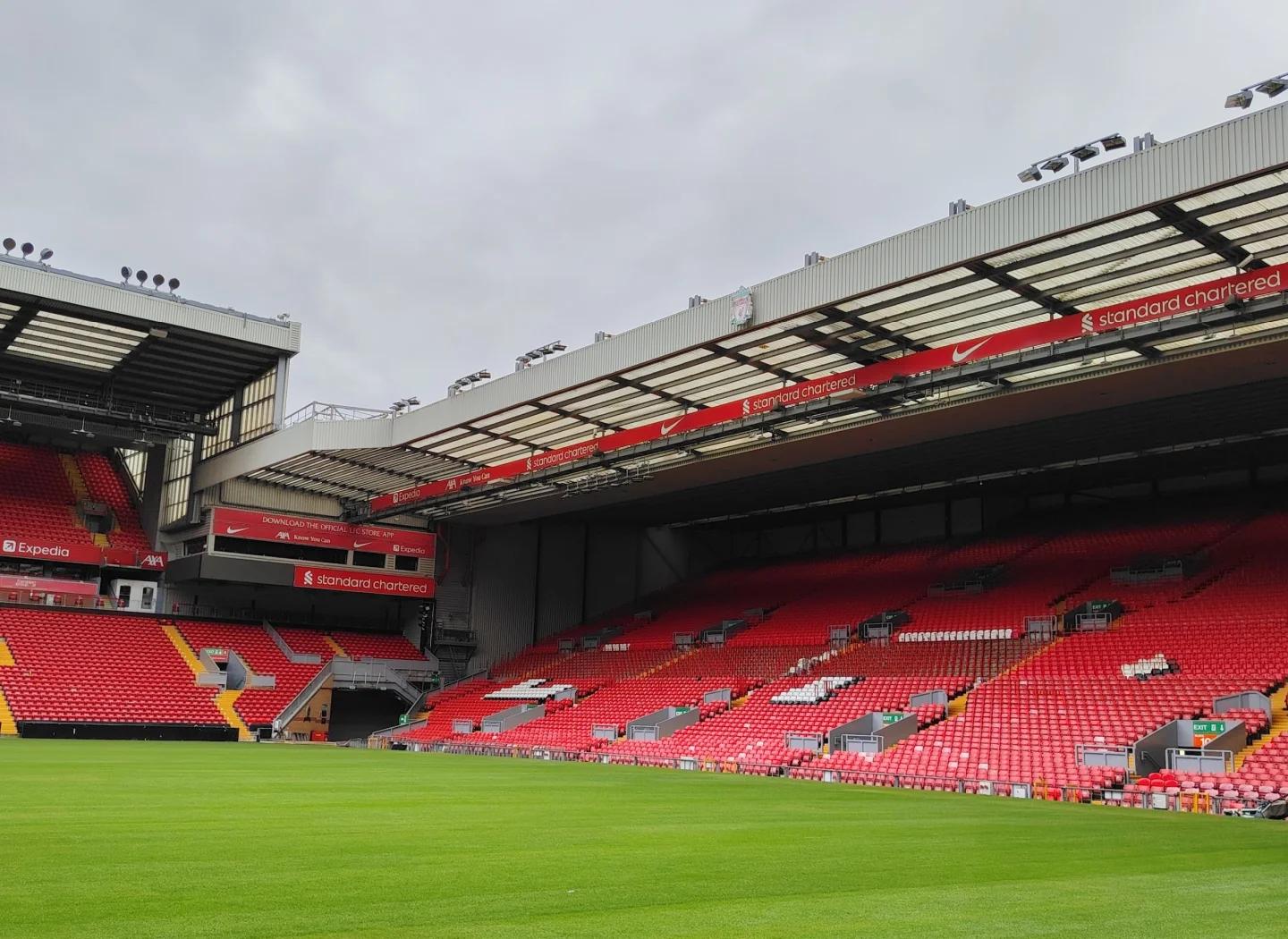 西甲最新轮次比赛结果，皇马小胜巴塞罗那（西甲本轮战报：皇马小胜巴萨）