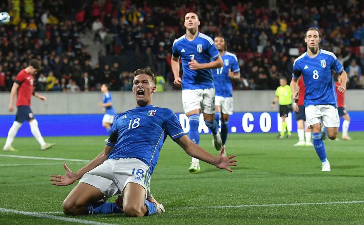 马赛成为第四家欧冠50胜法国俱乐部，前三家是巴黎、里昂、摩纳哥