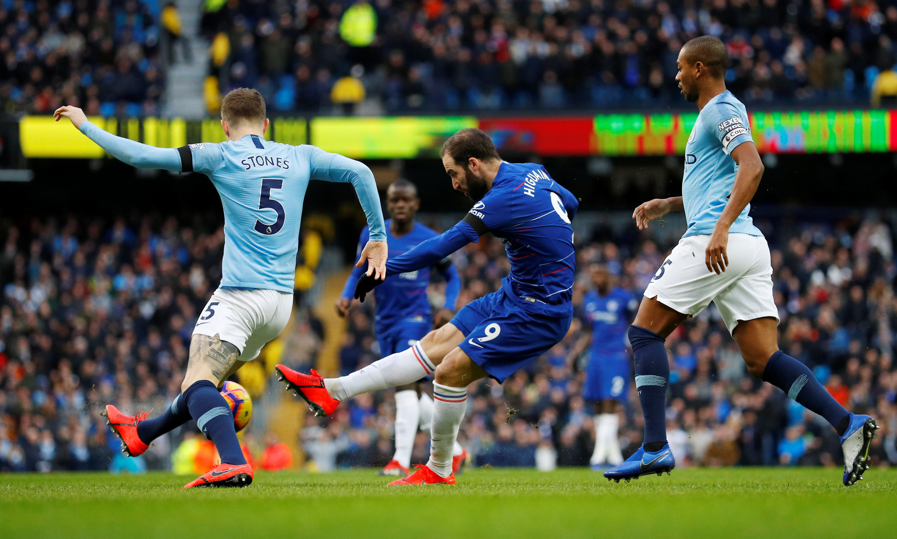 CBA季后赛对阵预测与焦点分析