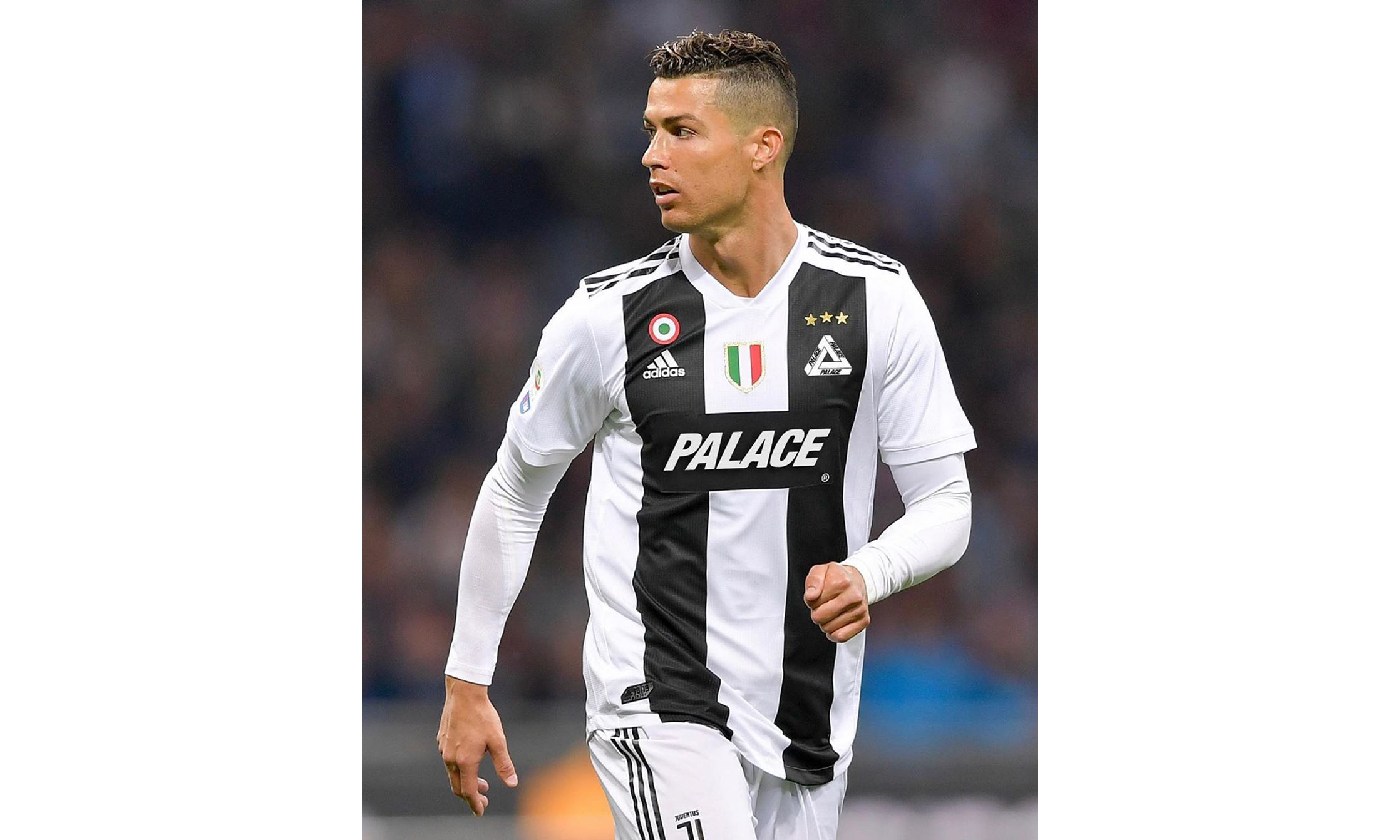 2025／26赛季英超：C罗两项纪录在同一天分别被姆巴佩追平、哈兰德超越（英超2025／26赛季同日见证：姆巴佩追平、哈兰德超越C罗两项纪录）