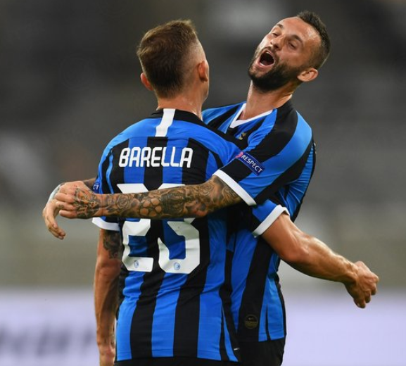 篮球NBA裁判再陷争议，两队抗议判罚