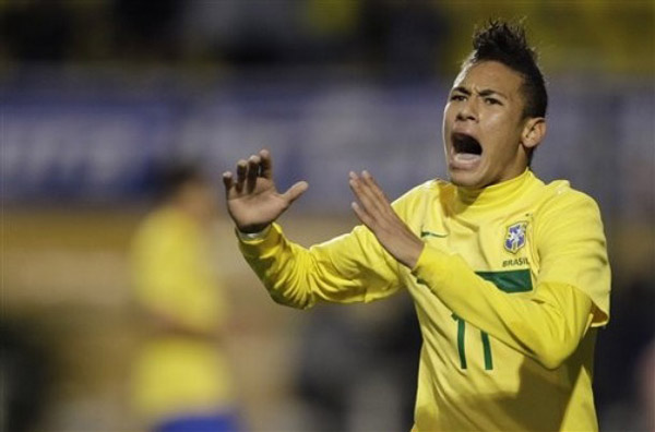 意甲第十四轮：阿莱格里的米兰在都灵争夺榜首