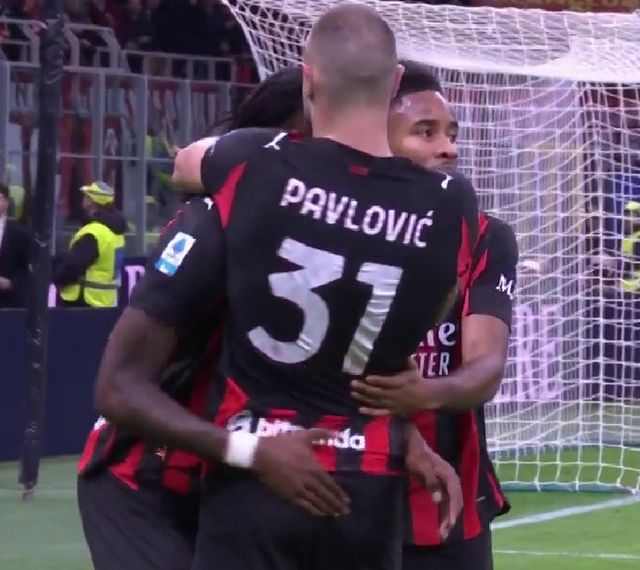 奥林匹亚科斯中场：皇马是世界最强球队之一，为我们感到自豪