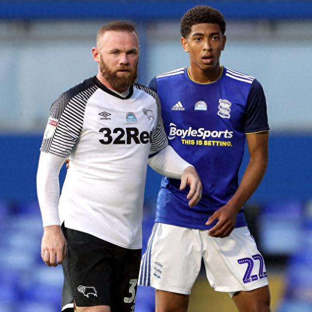 中超历年冠军回顾：深圳健力宝夺元年冠军，海港完成三连冠（中超冠军盘点：深圳健力宝斩获元年桂冠，海港成就三连冠）