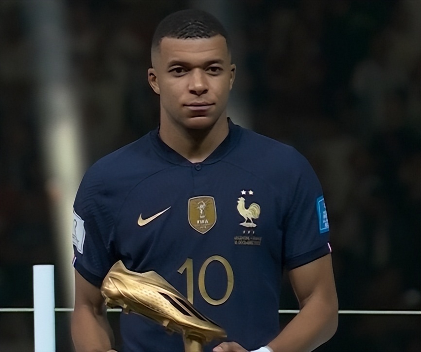 致命暴击！邓涵文决意离开武汉三镇，新东家已浮出水面，不是浙江