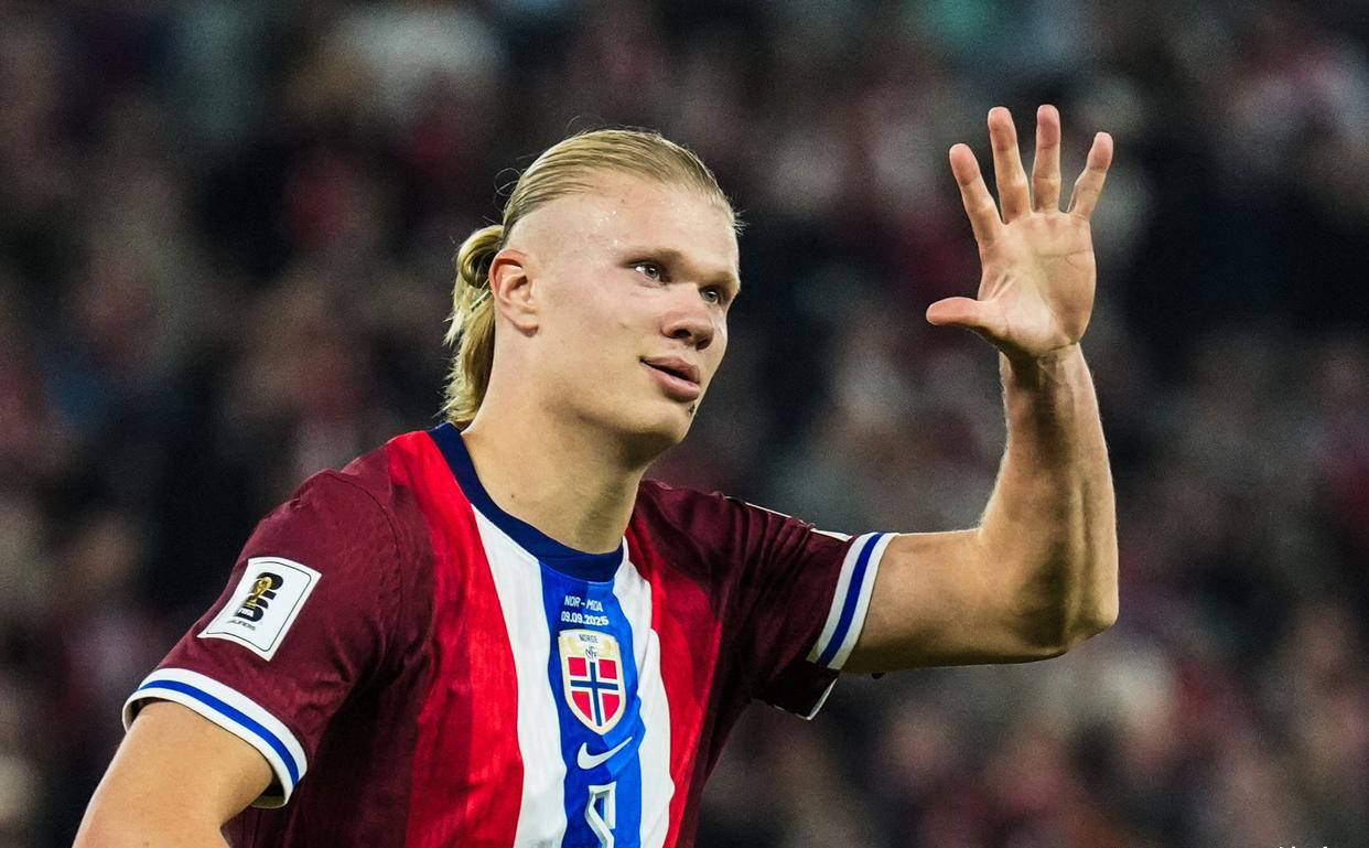 BBC：沙特仍有兴趣签下萨拉赫，球员在利物浦已连续两场替补