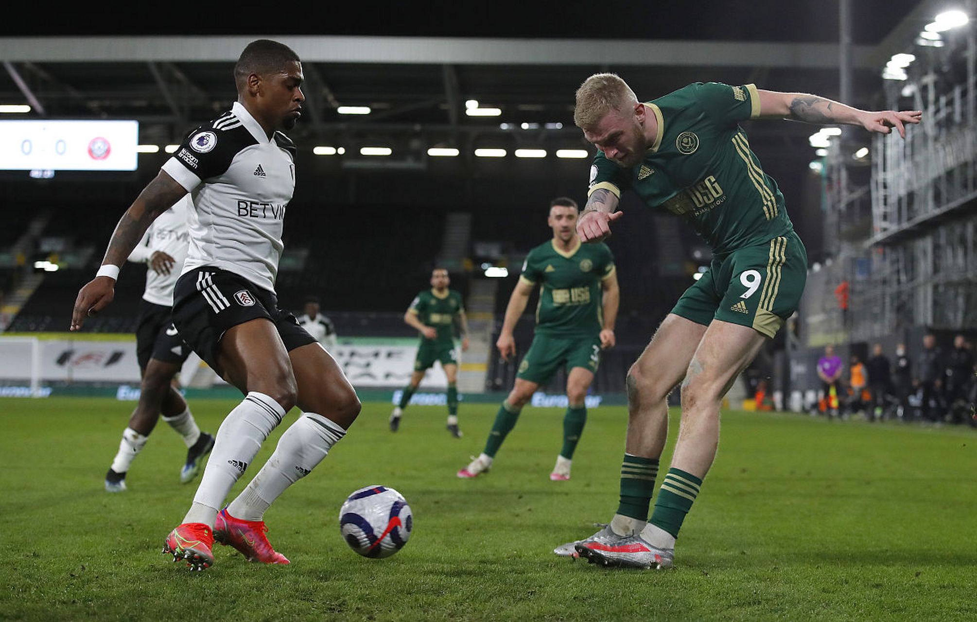 足球摄影最佳瞬间捕捉技巧（足球赛场精彩瞬间拍摄要领）